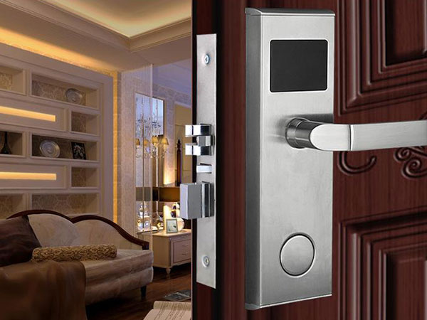 大连市24小时上门开锁公司