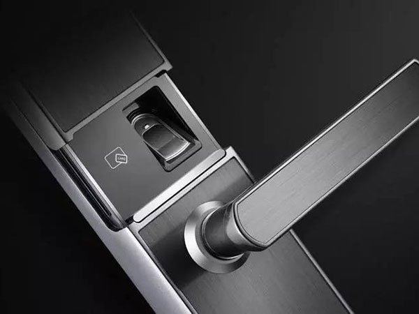 大连市24小时上门开锁公司